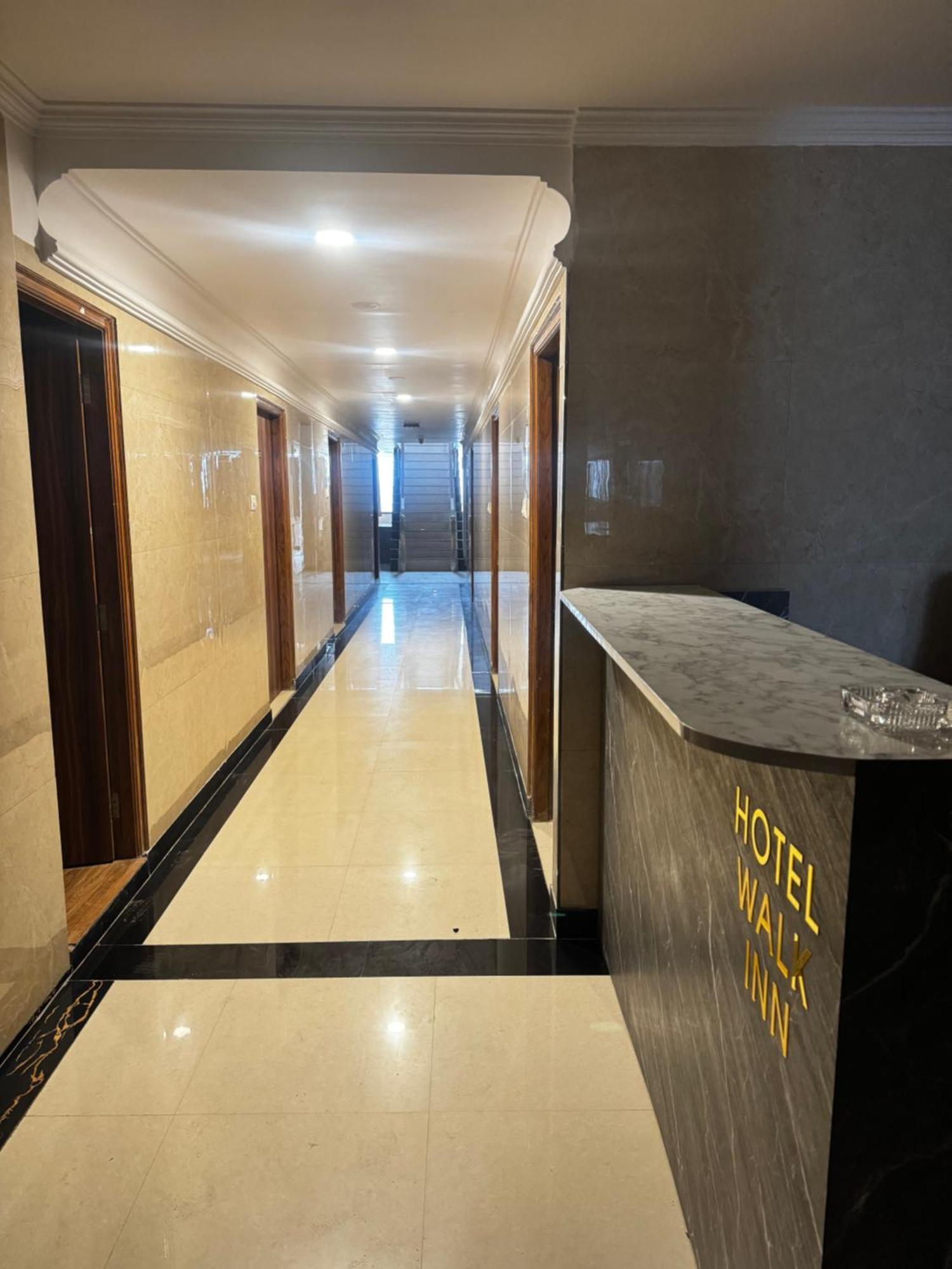 Hotel Walk Inn Faridabad Zewnętrze zdjęcie