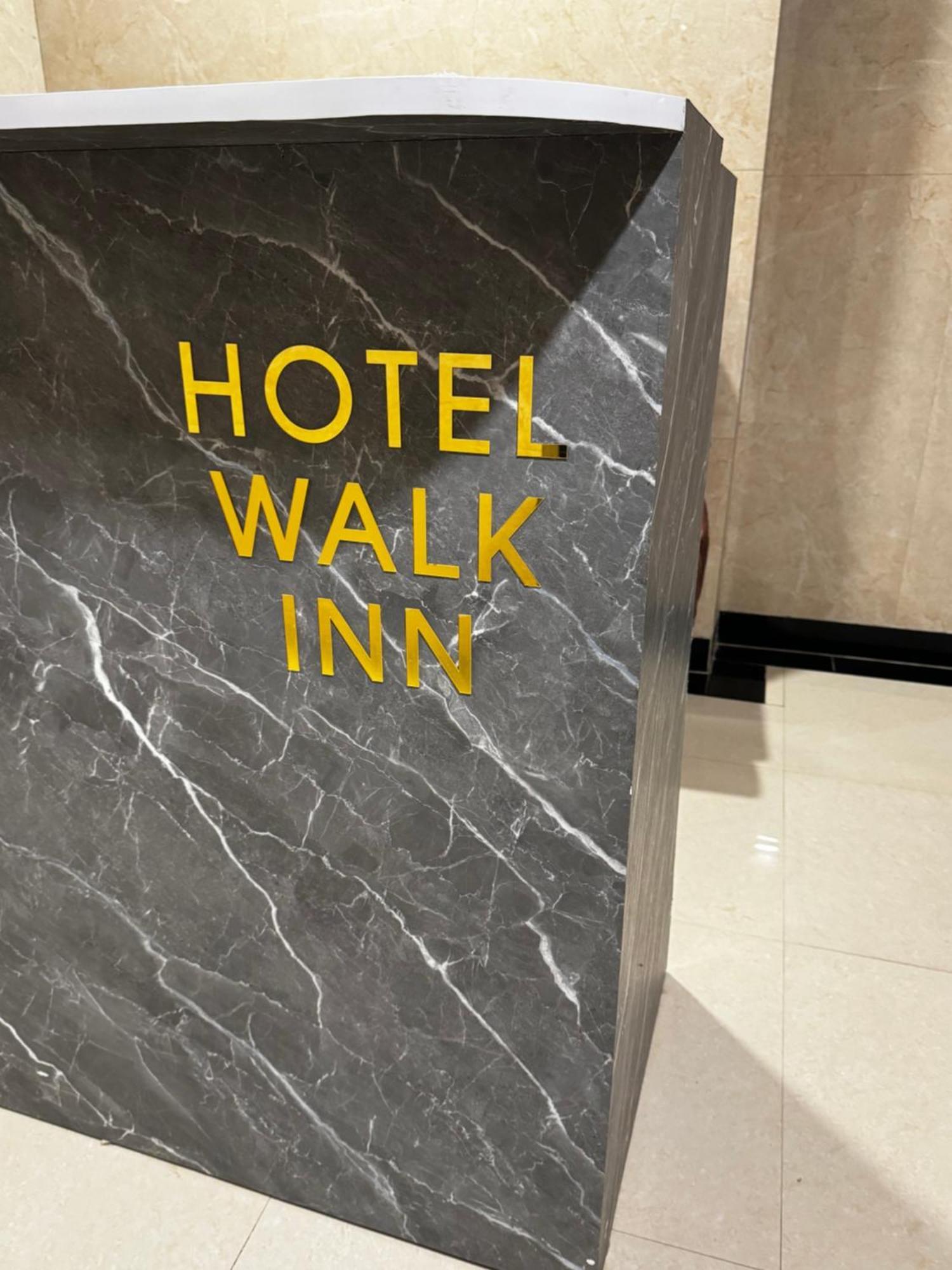 Hotel Walk Inn Faridabad Zewnętrze zdjęcie